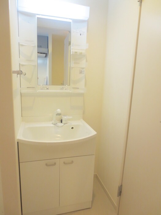 物件内観写真12　(洗面)