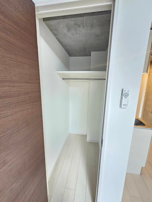 物件内観写真8　(収納)