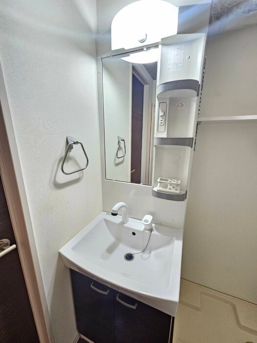 物件内観写真12　(洗面)