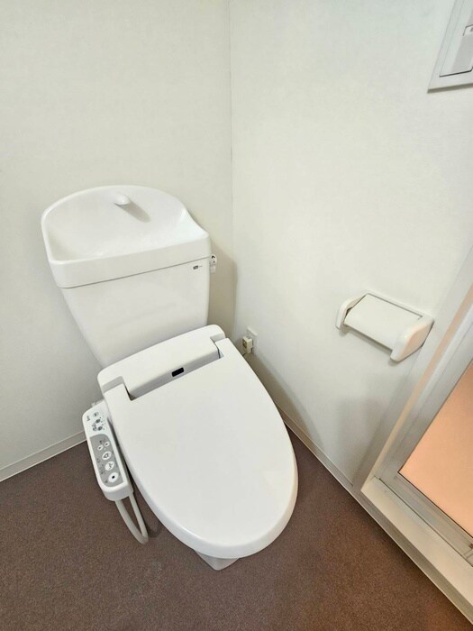 物件内観写真15　(トイレ)