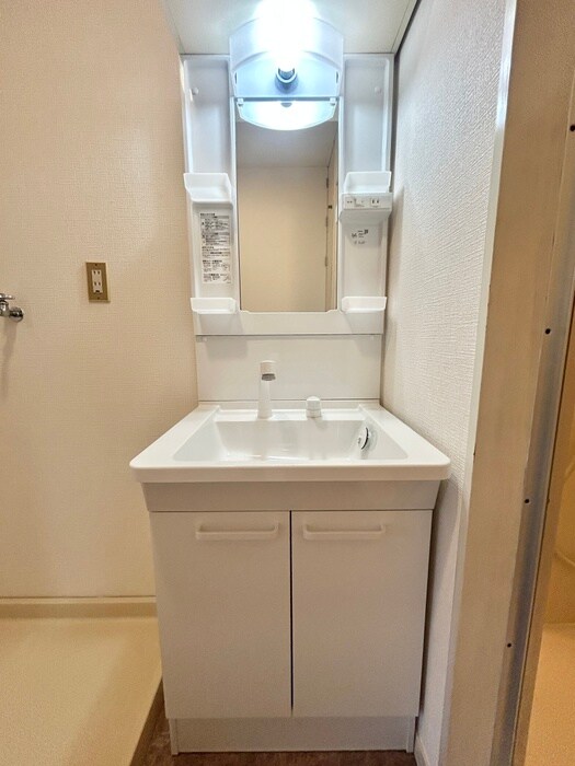 物件内観写真12　(洗面)