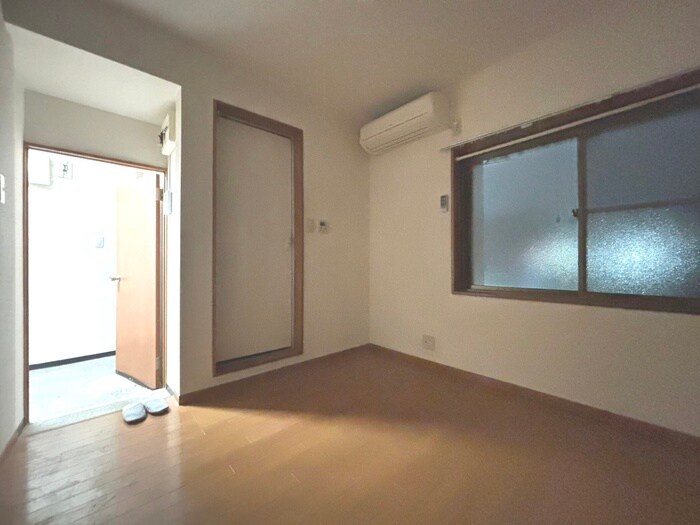 物件内観写真4　(居室)