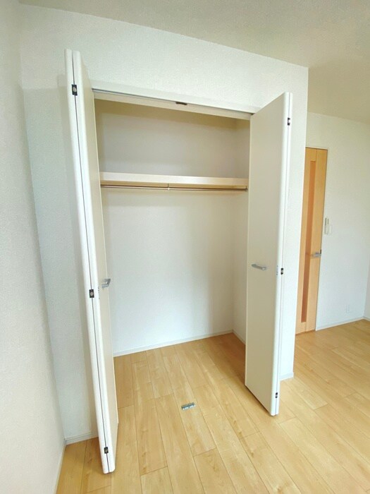 物件内観写真13　(収納)