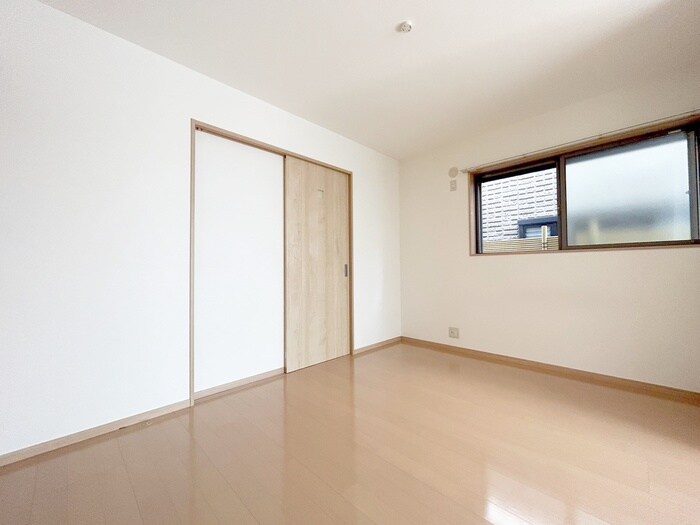 物件内観写真10　(居室)