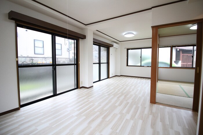 物件内観写真8　(廊下)