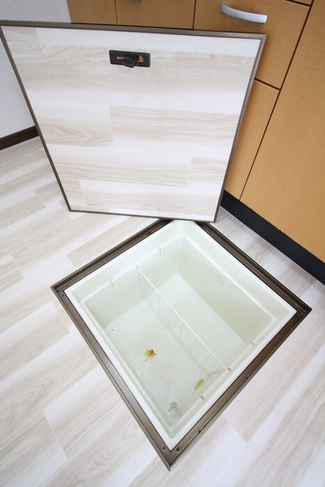 物件内観写真16　(収納)