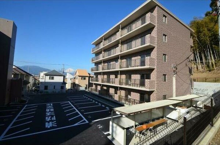 物件外観写真4　(外観写真)