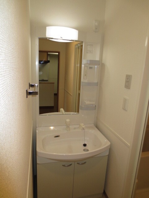 物件内観写真12　(洗面)