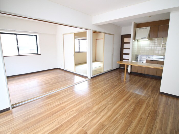 物件内観写真7　(居室)