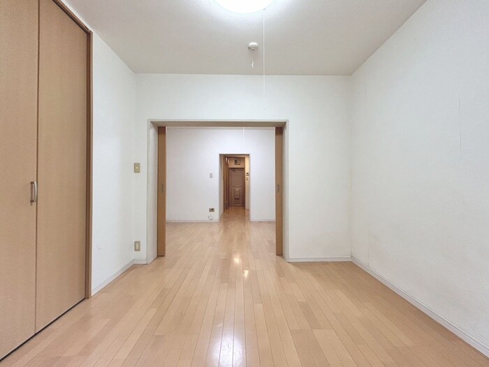 物件内観写真9　(居室)