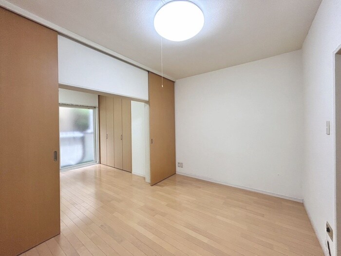 物件内観写真10　(居室)