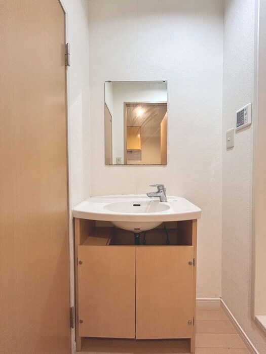 物件内観写真13　(洗面)