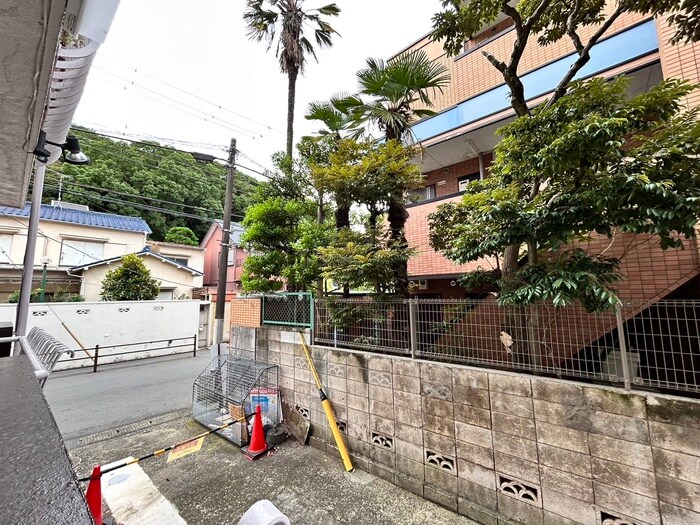 物件内観写真22　(室内からの展望)