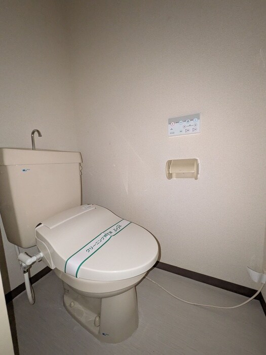 物件内観写真13　(トイレ)