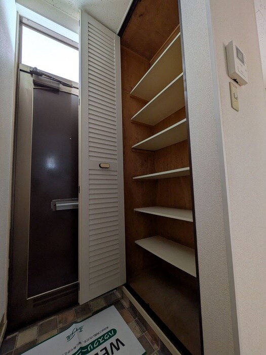 物件内観写真19　(靴箱)