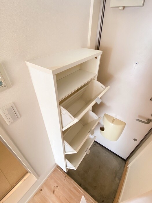 物件内観写真16　(靴箱)