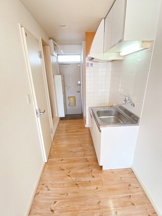 物件内観写真18　(廊下)