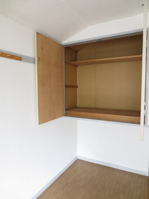 物件内観写真13　(収納)