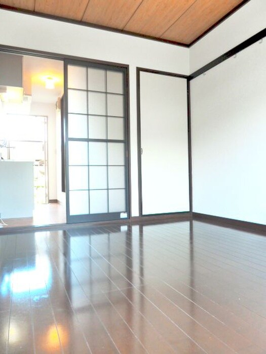 物件内観写真6　(居室)