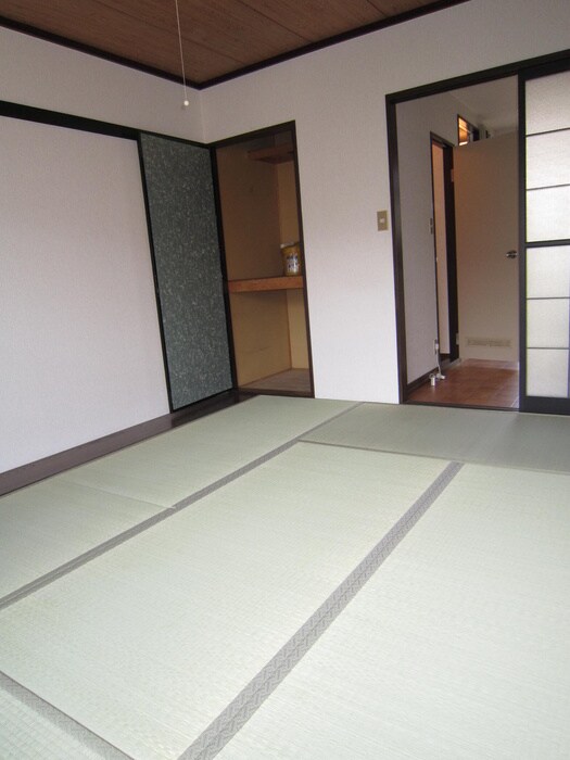 物件内観写真14　(居室)