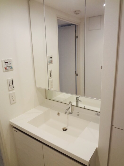 物件内観写真11　(洗面)