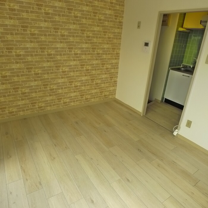 物件内観写真4　(居室)