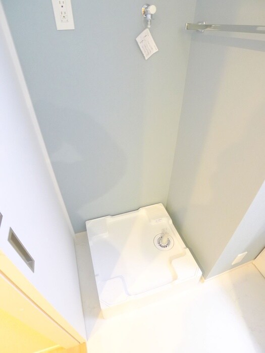 物件内観写真17　(洗濯機置場)