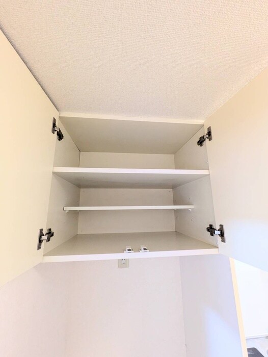 物件内観写真12　(収納)