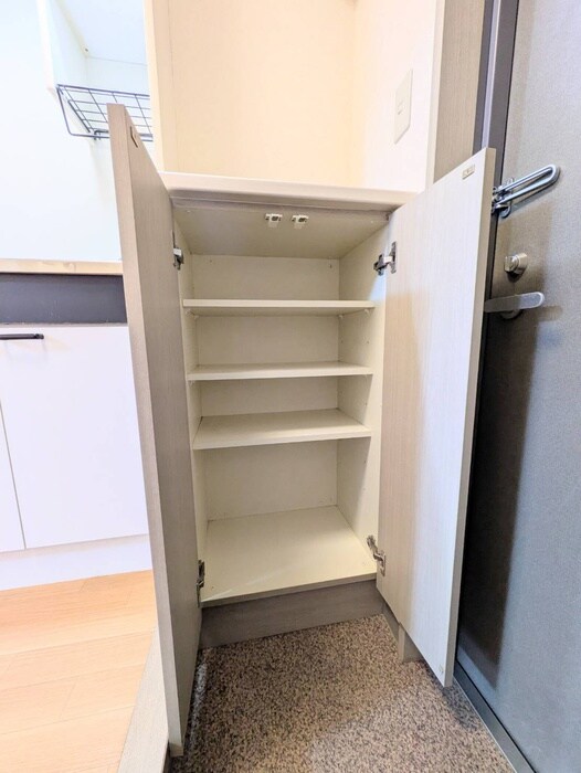 物件内観写真16　(靴箱)