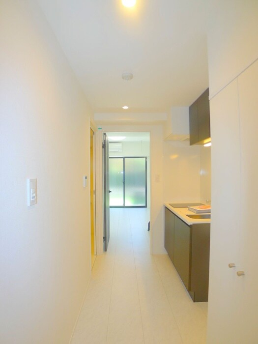 物件内観写真15　(廊下)