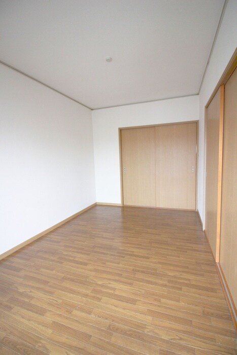 物件内観写真6　(居室)