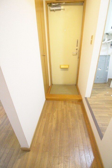 物件内観写真16　(廊下)