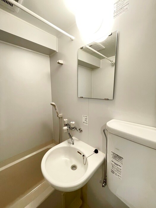 物件内観写真12　(洗面)