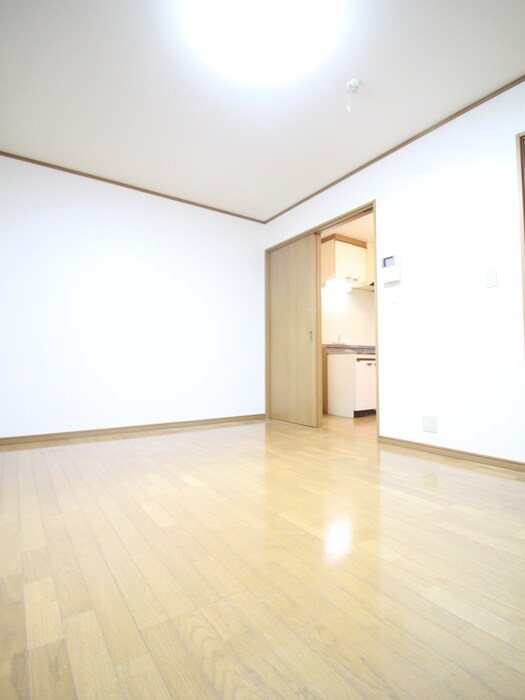 物件内観写真11　(洗濯機置場)