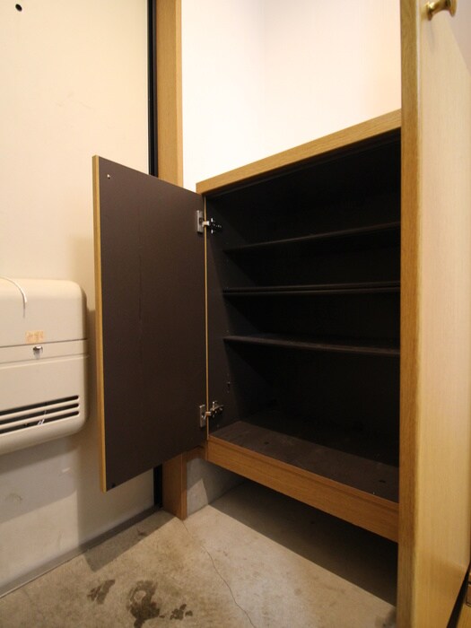 物件内観写真16　(靴箱)