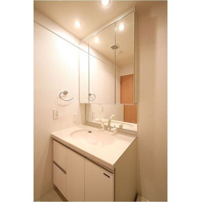 物件内観写真11　(洗面)