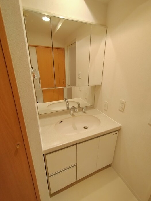 物件内観写真12　(洗面)