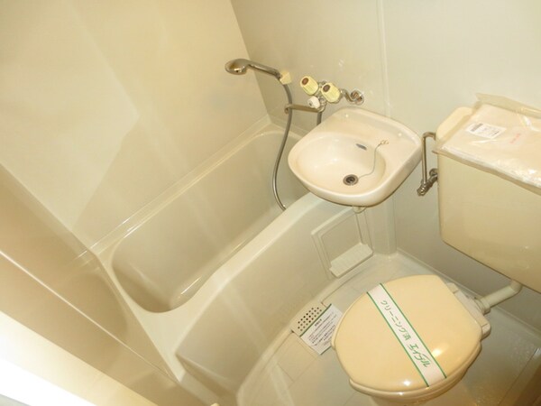 バス／シャワールーム等