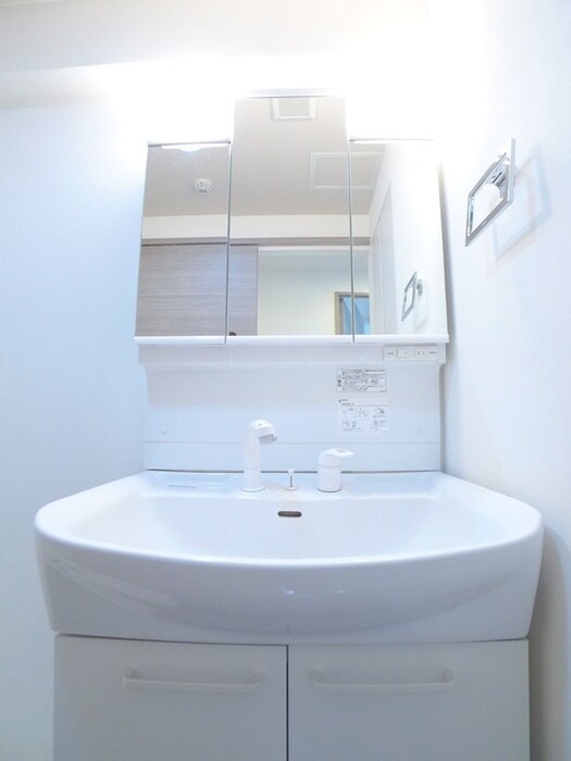 物件内観写真16　(洗面)