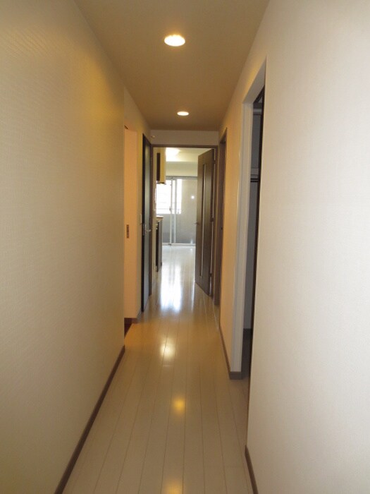 物件内観写真19　(廊下)