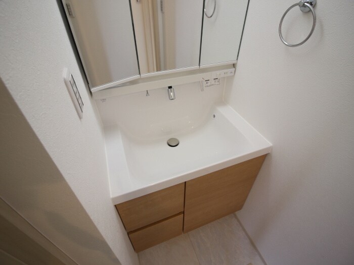 物件内観写真9　(洗面)