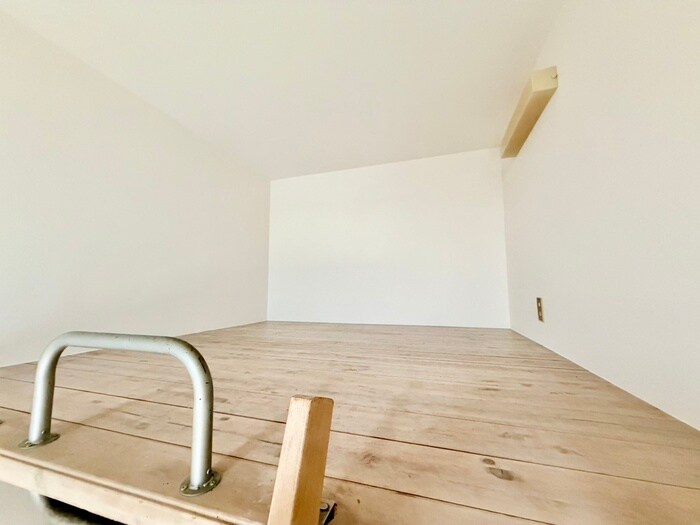 物件内観写真12　(ロフト)