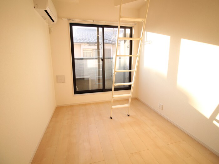 物件内観写真7　(居室)