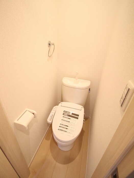 物件内観写真12　(トイレ)