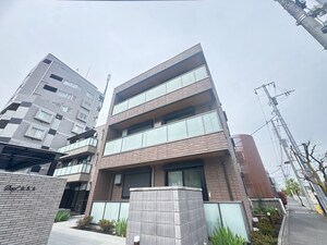 ドルフ白糸台外観写真