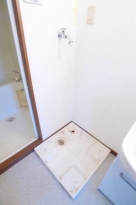 物件内観写真20　(洗濯機置場)