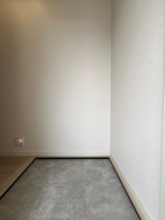 物件内観写真18　(玄関)