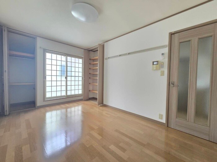 物件内観写真13　(居室)