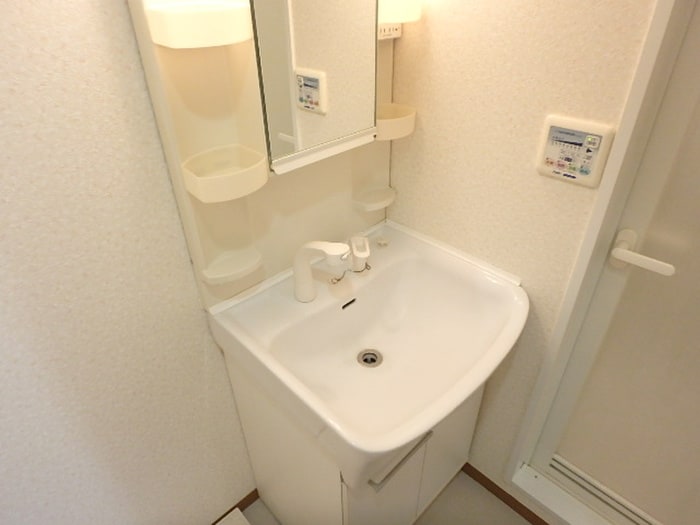 物件内観写真9　(洗面)