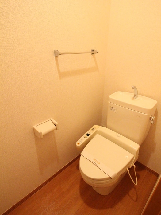 物件内観写真15　(トイレ)